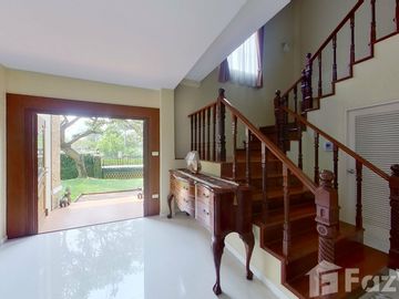 Executive Home with Pool and Guest House