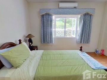 Executive Home with Pool and Guest House