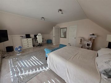 Casa en venta de 4 dorm. en Huechuraba