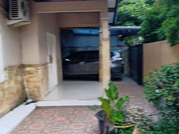 dijual rumah hook komp.elit galaxy jaka setia kalimalang