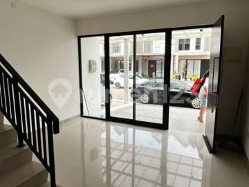 Disewakan Rumah Pik2 2Lt Cluster Denver Uk 4,5X12,5 Unfurnish