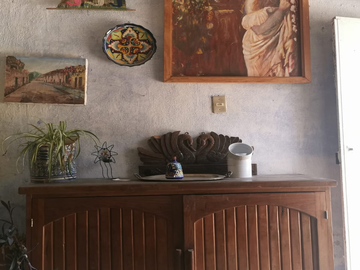 CASA EN VENTA  EN CENTRO HISTORICO, LISTA PARA REMODELAR