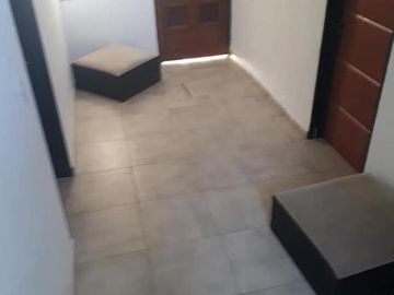 CASA 3 AMBIENTES, Y 4 DUPLEX DE 2 AMBIENTES ENFRENTE A QUINTA PRESIDENCIAL SOBRE RUTA 11
