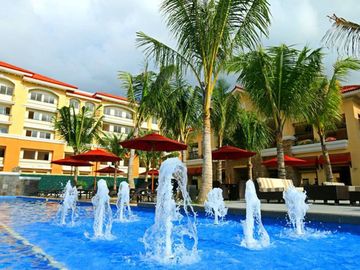 Luxurious RFO 2-Bedroom Condo Unit in Sanremo Oasis