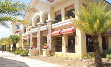 Luxurious RFO 2-Bedroom Condo Unit in Sanremo Oasis