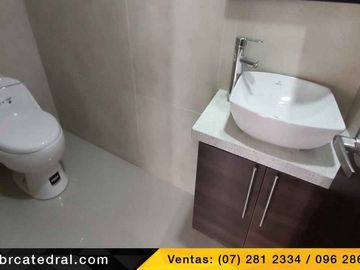 Casa de venta en Av. Ricardo Duran  – código:18951