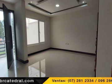 Casa de venta en Av. Ricardo Duran  – código:18951
