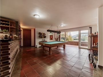 VENTA DE CASA EN ALTO DEL ESCOBERO  ENVIGADO, ANTIOQUIA
