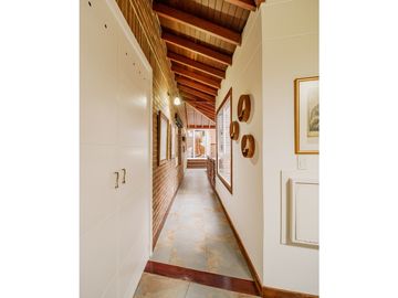 VENTA DE CASA EN ALTO DEL ESCOBERO  ENVIGADO, ANTIOQUIA