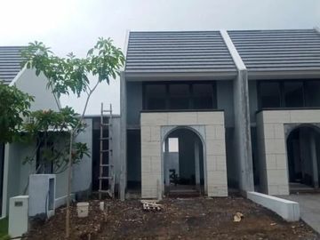 Rumah Siap Dimiliki Dekat Java Mall Fasilitas Kolam Renang, Danau Indah