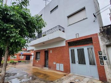 Casa PH en venta en Lanus Este