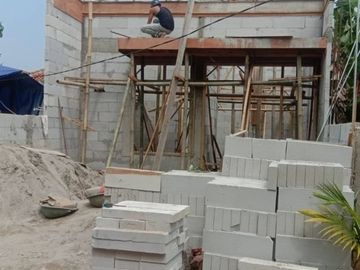 Rumah 2 lantai di kavling ui barat tanah baru beji depok