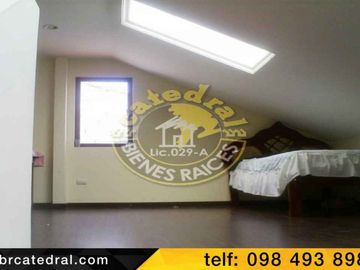Casa de venta en Colegio Juan  Bautista – código:12359