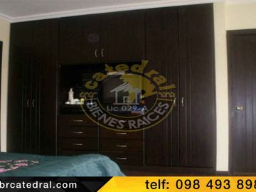 Casa de venta en Colegio Juan  Bautista – código:12359