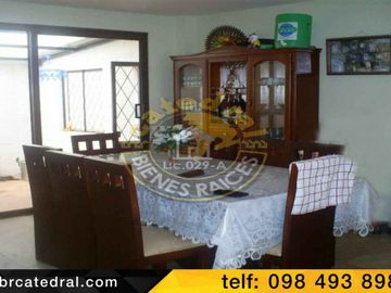Casa de venta en Colegio Juan  Bautista – código:12359