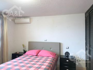 Casa en Venta en Fraccionamiento Lomas del Tejar con Jardin