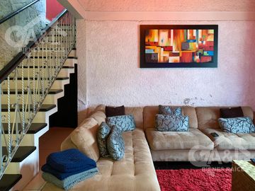 Casa en Venta en Fraccionamiento Lomas del Tejar con Jardin