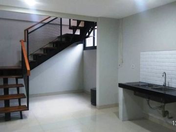 Rumah dijual 3 Lantai di Jagakarsa Jakarta Selatan