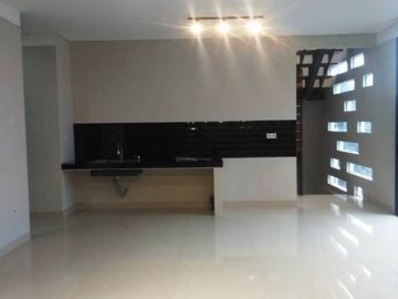 Rumah dijual 3 Lantai di Jagakarsa Jakarta Selatan
