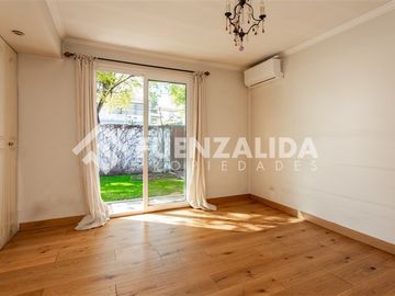 Casa 4D + 2B en Sebastián Elcano Gran Terreno de 402 m