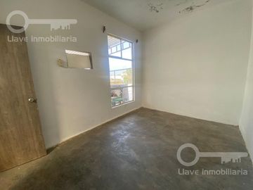 Venta de Casa de 2 niveles,  en Av. de los Insurgentes, Col. El Tesoro, Coatzacoalcos, Veracruz.