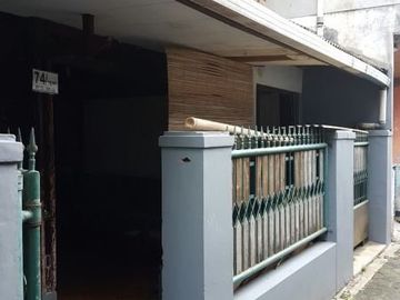 Tanah Bonus Rumah lokasi strategis cocok untuk kost kostan Dago pojok | RITAM