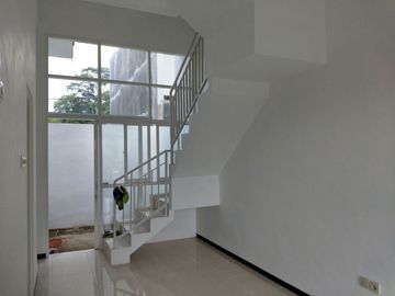 Rumah Villa Kolam Renang Pribadi Banyak Penghuni Request di Dau Malang