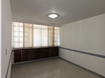 casa en arriendo en quinta bosch. Cod A30229