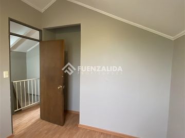 Casa en venta de 3 dorm. en Maipú