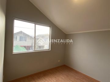 Casa en venta de 3 dorm. en Maipú