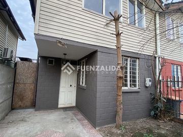 Casa en venta de 3 dorm. en Maipú