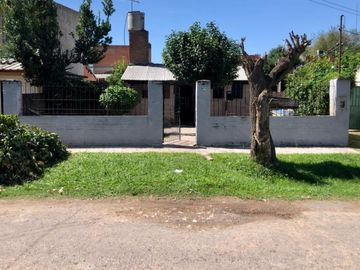 CASA EN VENTA 3 AMBIENTES - ALBERTI, PILAR