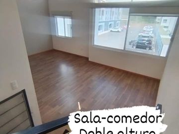 Casa en Venta en Valle de Juriquilla, Doble Altura, Gran Ubicación.