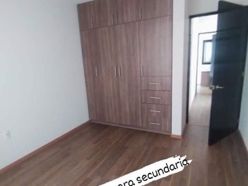 Casa en Venta en Valle de Juriquilla, Doble Altura, Gran Ubicación.
