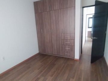 Casa en Venta en Valle de Juriquilla, Doble Altura, Gran Ubicación.