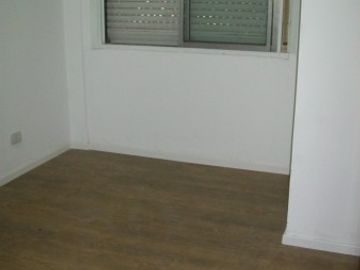 PH 3 AMBIENTES  RECICLADO VENDE CASTELAR 5C/ESTACION