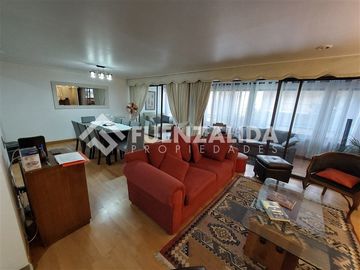 Departamento en venta de 5 dorm. en Providencia