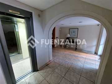Departamento en venta de 5 dorm. en Providencia