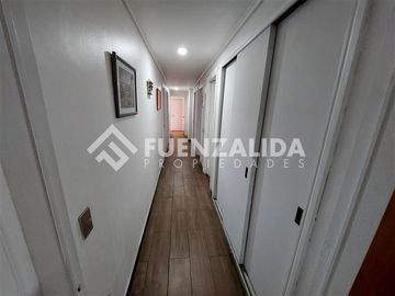 Departamento en venta de 5 dorm. en Providencia