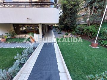 Departamento en venta de 5 dorm. en Providencia