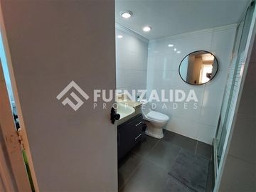 Departamento en venta de 5 dorm. en Providencia