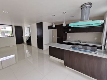 EXCELENTE residencia en el condominio sabia tulipán en san isidro