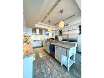 SE VENDE JR. PENTHOUSE THE POINT PUNTA PAITILLA