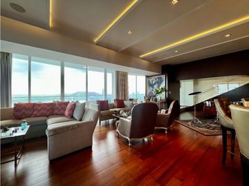 SE VENDE JR. PENTHOUSE THE POINT PUNTA PAITILLA