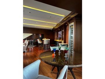 SE VENDE JR. PENTHOUSE THE POINT PUNTA PAITILLA
