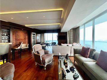 SE VENDE JR. PENTHOUSE THE POINT PUNTA PAITILLA