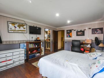 Casa de 3 dormitorios en venta con pileta en barrio cerrado Funes