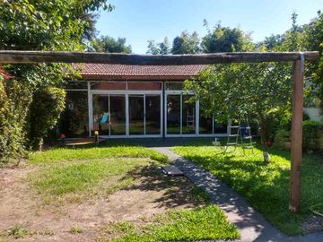 Chalet en venta en Rafael Calzada