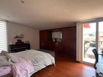 Casa de 3 niveles en condominio campestre, ubicado en Chia