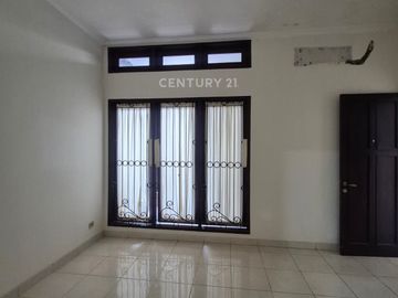 Dijual Rumah Strategis Harga Menarik Di Bintaro Sektor 5
